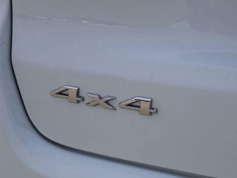 Used 2025 Jeep Compass Limited AWD/4WD image 9