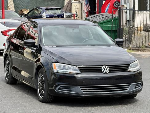 Used 2014 Volkswagen Jetta S FWD image 2