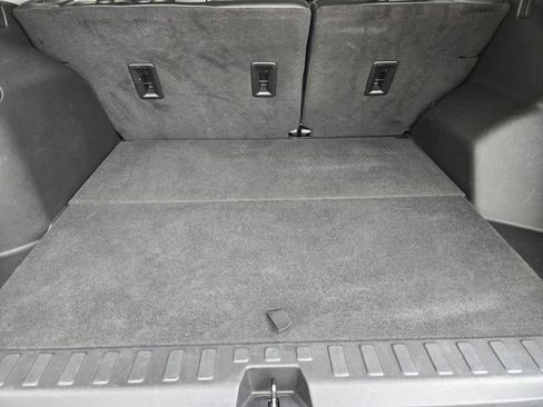 Used 2024 GMC Terrain AT4 AWD/4WD image 21