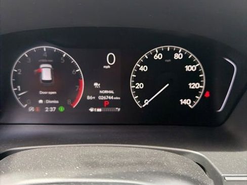 Used 2025 Honda Pilot EX-L image 5