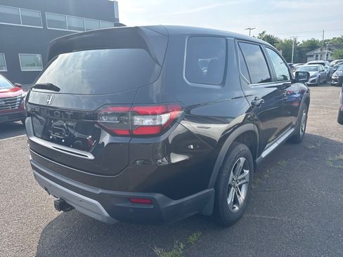 Used 2023 Honda Pilot EX-L image 3