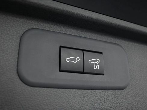 Used 2025 Toyota Grand Highlander FWD image 38