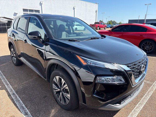 Used 2023 Nissan Rogue SV FWD image 2