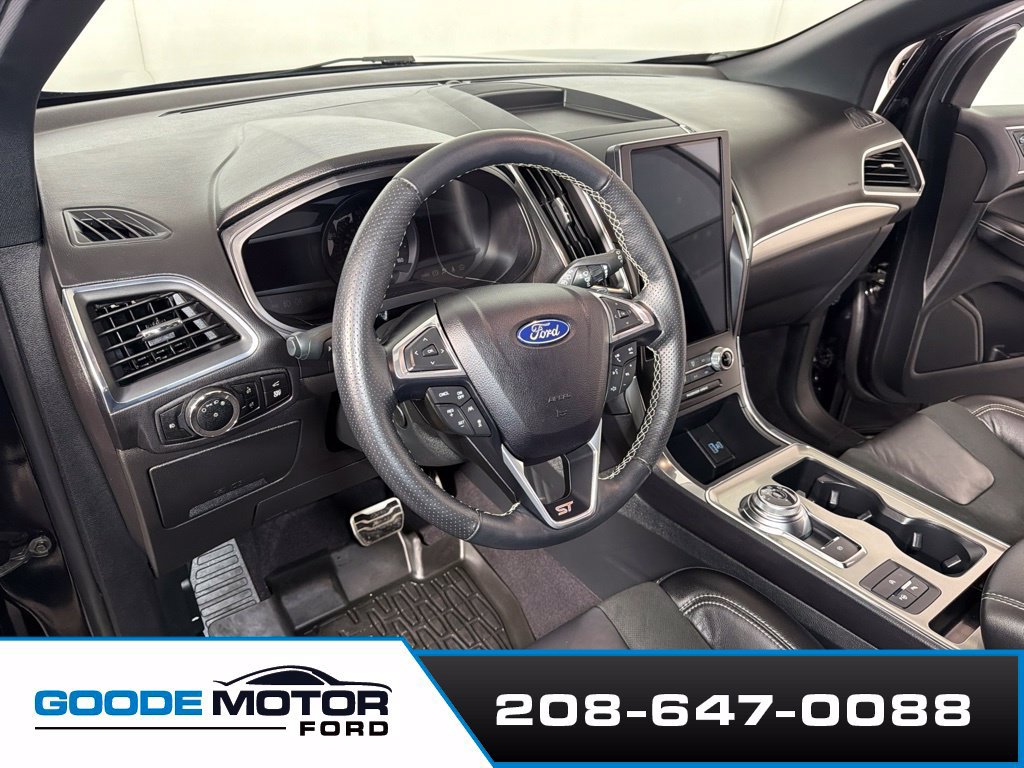 Used 2024 Ford Edge ST w/ Equipment Group 401A AWD/4WD image 8