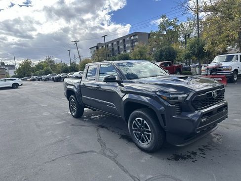 New 2025 Toyota Tacoma TRD Sport w/ TRD Sport Premium Package image 2