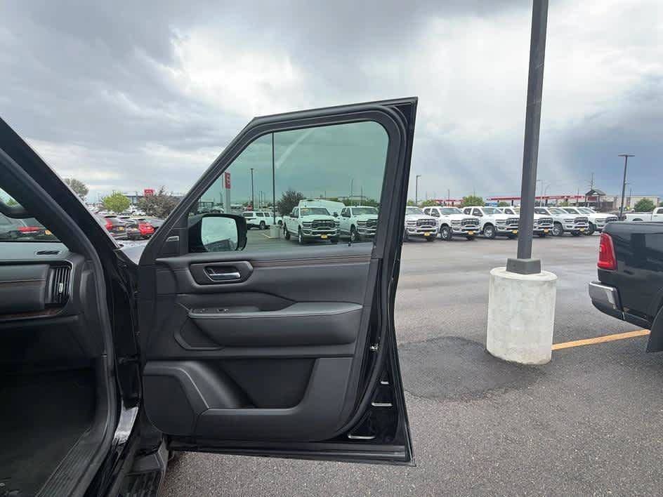 Used 2026 Nissan Armada SL w/ Captain's Chari Seat Package AWD/4WD image 29