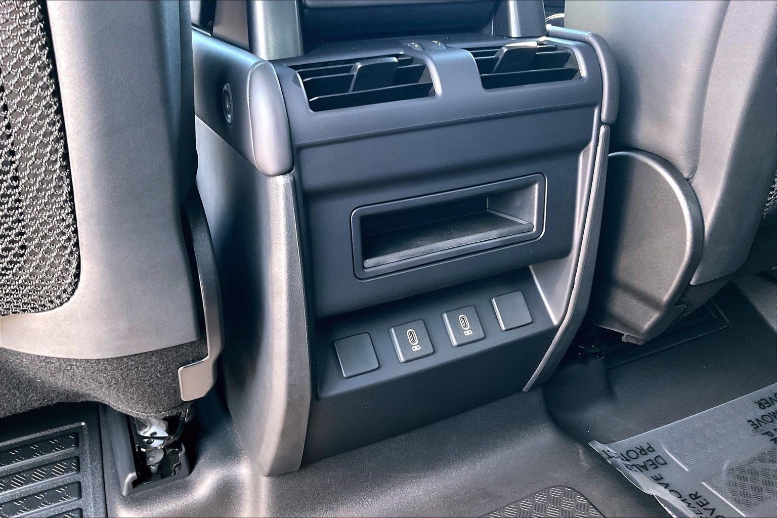 New 2026 Land Rover Defender 110 X-Dynamic SE AWD/4WD image 25