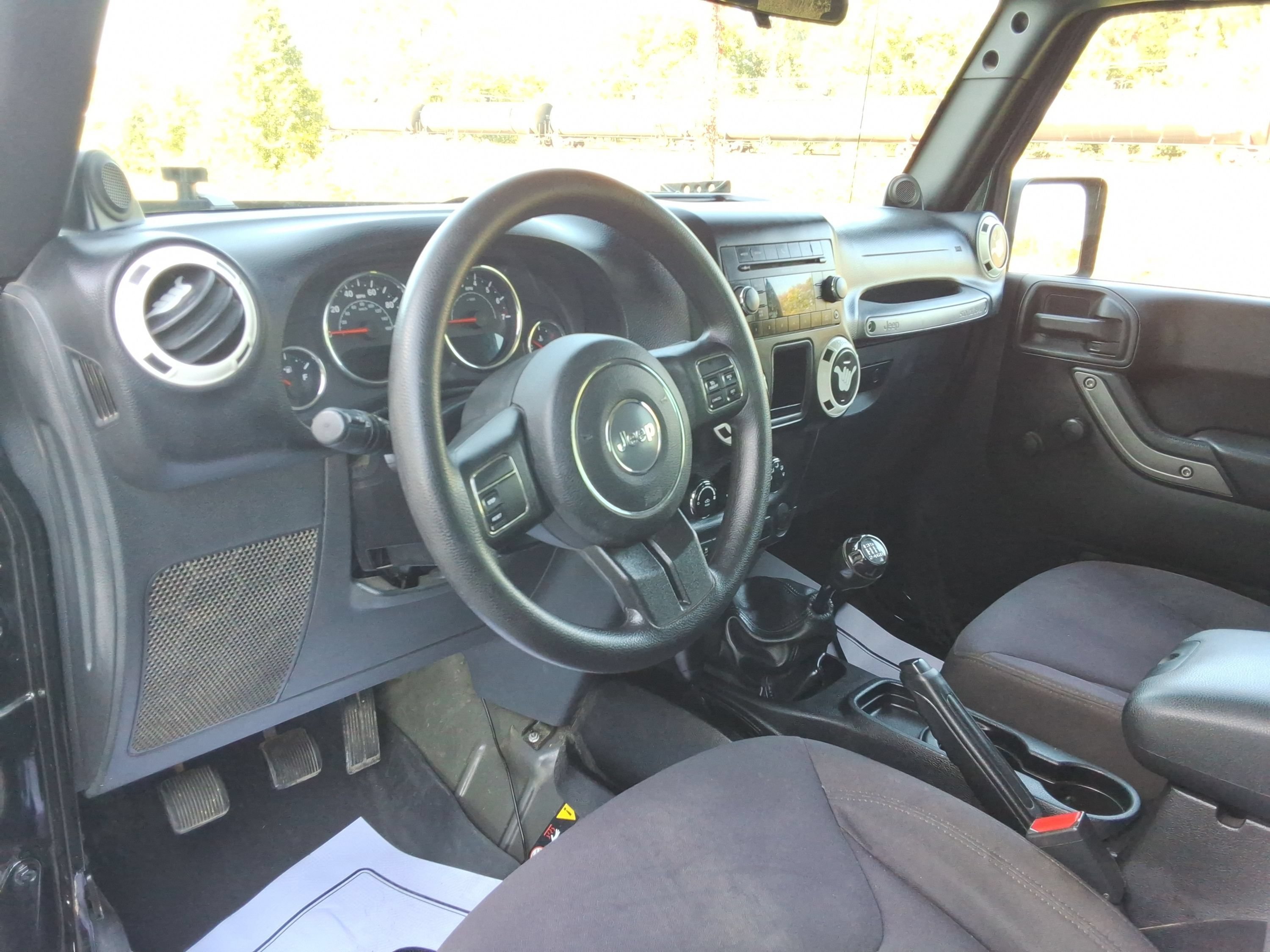 Used 2013 Jeep Wrangler Sport AWD/4WD image 19