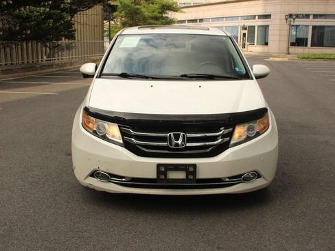 Used 2014 Honda Odyssey Touring image 3