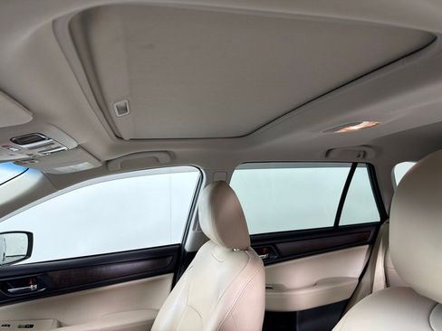 Used 2017 Subaru Outback 2.5i Limited image 14