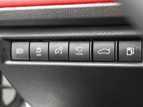 Used 2025 Toyota Camry XLE image 22