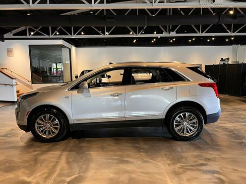 Used 2019 Cadillac XT5 Luxury image 2