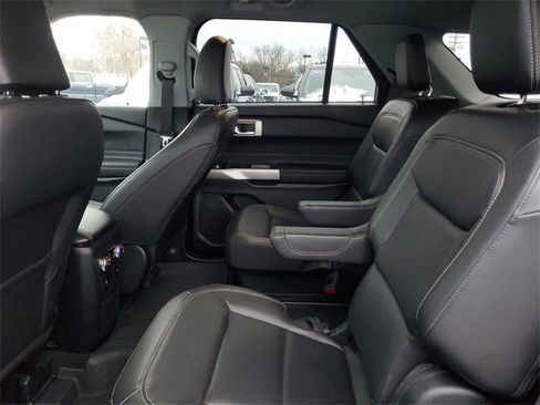 Certified 2023 Ford Explorer XLT w/ Equipment Group 202A image 24