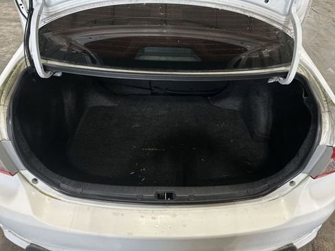 Used 2011 Toyota Corolla S image 24