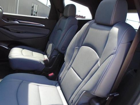 Certified 2022 Buick Enclave Essence w/ Experience Buick Package image 21