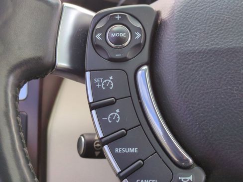 Used 2012 Land Rover Range Rover HSE image 29