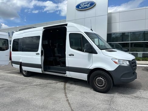 Used 2025 Mercedes-Benz Sprinter 2500 image 1