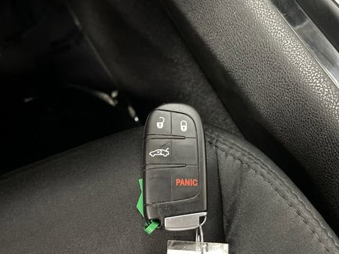 Used 2023 Chrysler 300 Touring w/ Sport Appearance Package image 23