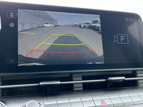 Used 2025 Hyundai Kona SEL image 17