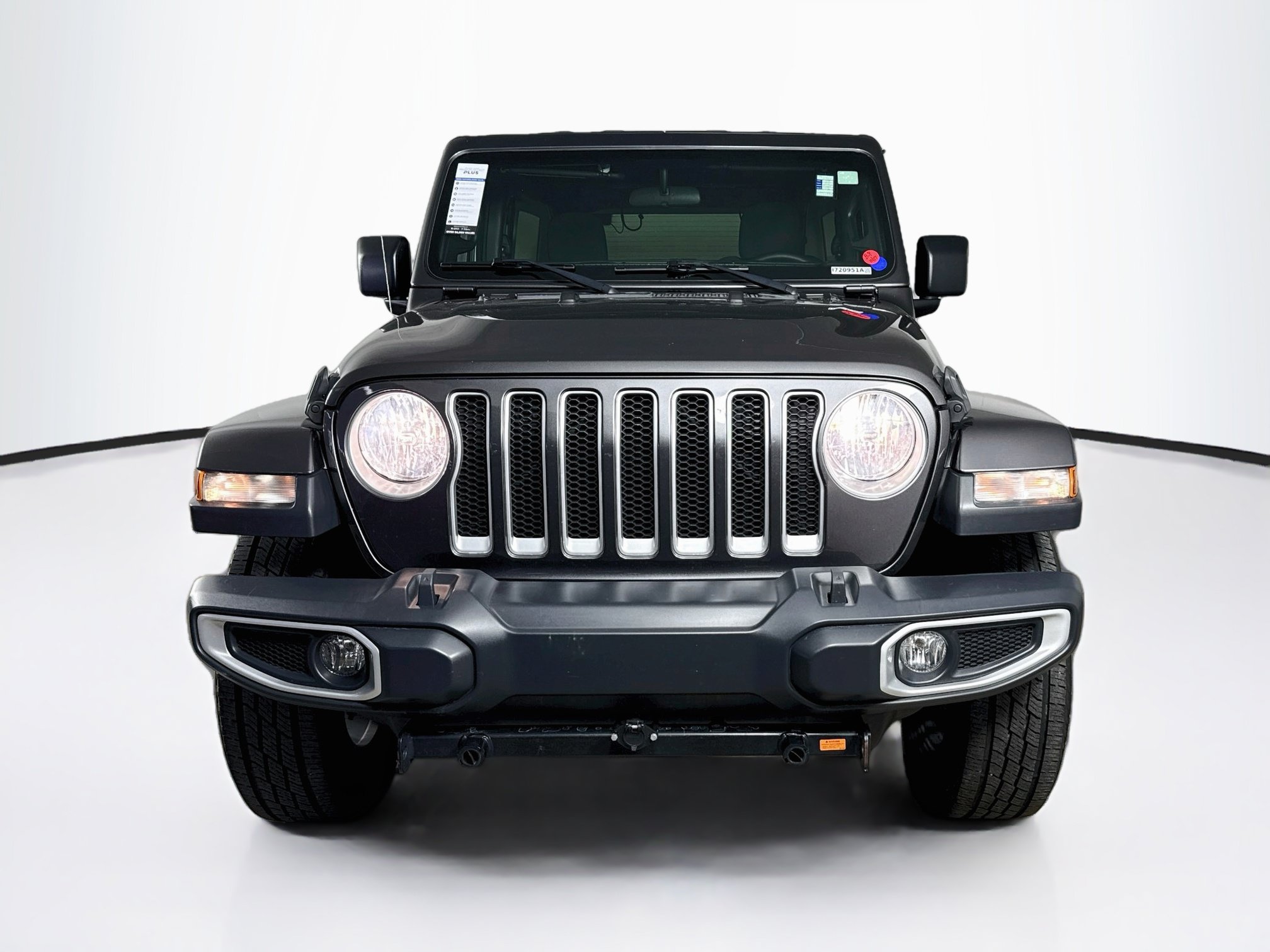 Used 2019 Jeep Wrangler Unlimited Sahara AWD/4WD image 3