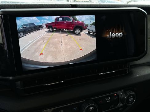 Used 2026 Jeep Wrangler Unlimited Sport AWD/4WD image 17