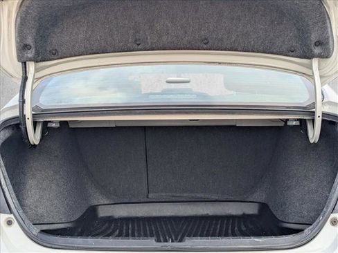 Used 2018 Honda Accord Sport image 6