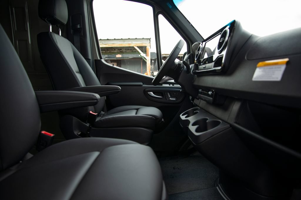New 2026 Mercedes-Benz Sprinter 2500 image 15