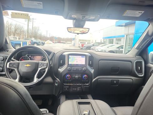 Used 2021 Chevrolet Silverado 1500 LTZ w/ Technology Package image 3