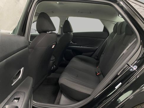 New 2026 Hyundai Elantra SE image 25