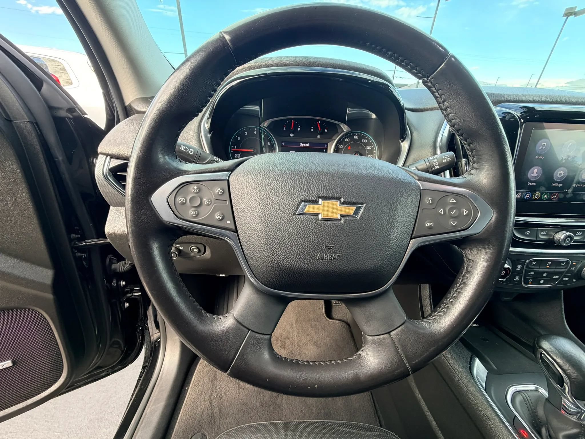 Used 2021 Chevrolet Traverse Premier w/ Redline Edition AWD/4WD image 12
