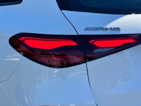 New 2025 Mercedes-Benz GLC 43 AMG 4MATIC image 12