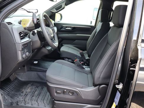 New 2025 Chevrolet Tahoe 4WD image 10