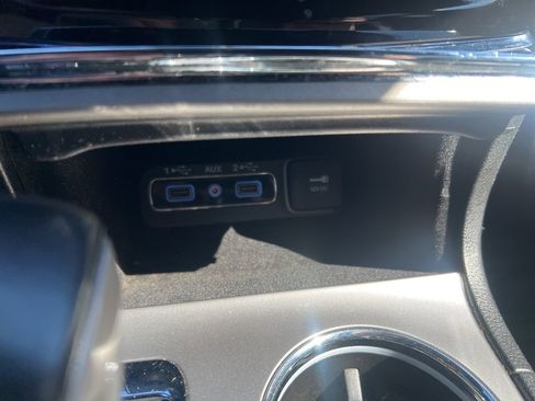Used 2021 Jeep Grand Cherokee Limited AWD/4WD image 31