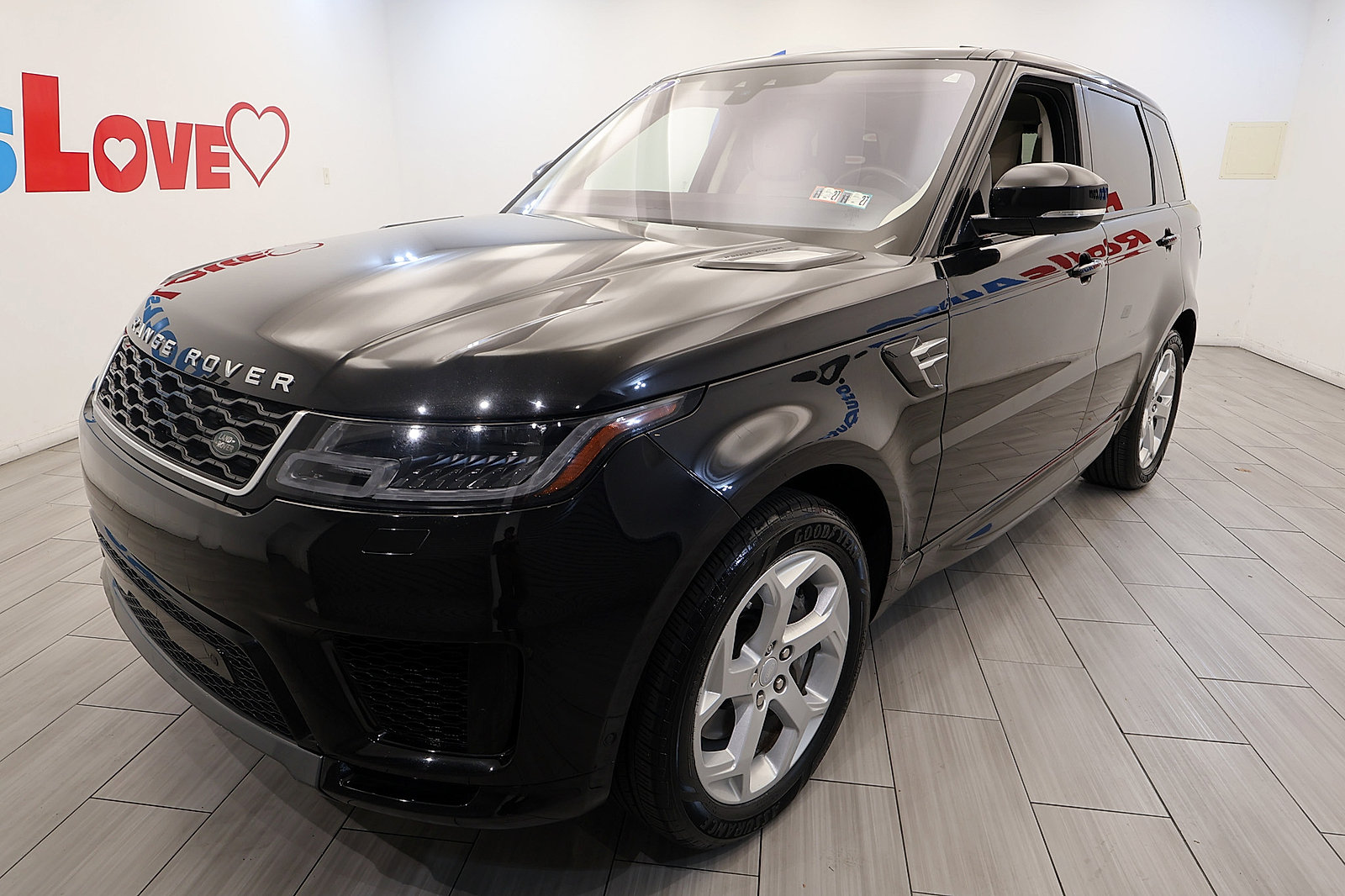 Used 2018 Land Rover Range Rover Sport HSE AWD/4WD image 1