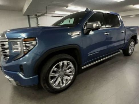 Certified 2025 GMC Sierra 1500 Denali w/ Denali Reserve Package AWD/4WD image 4