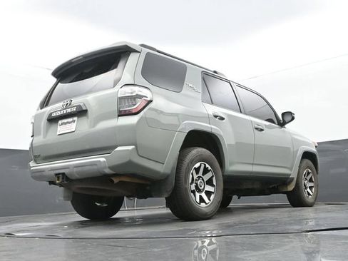 Used 2022 Toyota 4Runner TRD Off-Road Premium w/ Moonroof Package AWD/4WD image 11