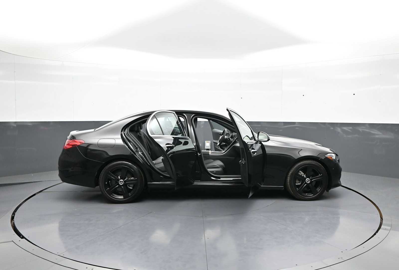 Used 2024 Mercedes-Benz C 300 4MATIC Sedan image 47
