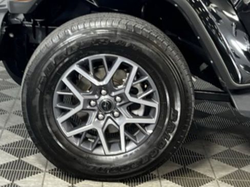 Certified 2024 Jeep Wrangler Sahara image 11