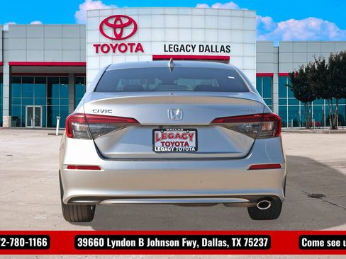 Used 2023 Honda Civic Sport image 8