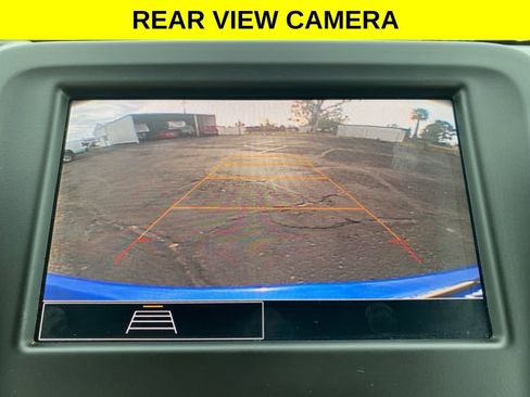 Used 2024 Chevrolet Equinox LS w/ LS Convenience Package image 8