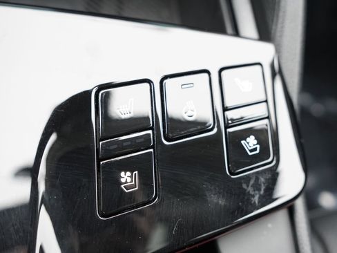 Certified 2025 Kia Sportage SX Prestige AWD/4WD image 31