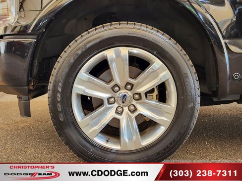 Used 2018 Ford F150 Platinum w/ Technology Package AWD/4WD image 26