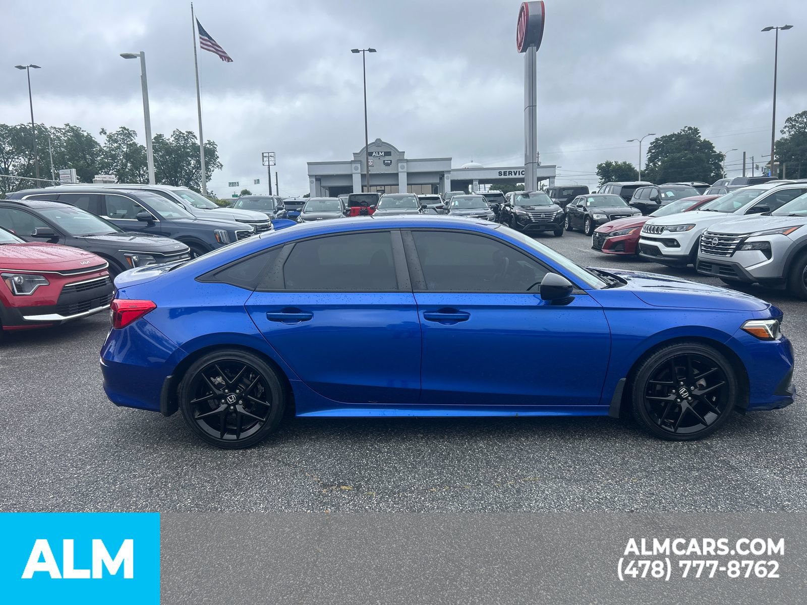 Used 2023 Honda Civic Sport image 9