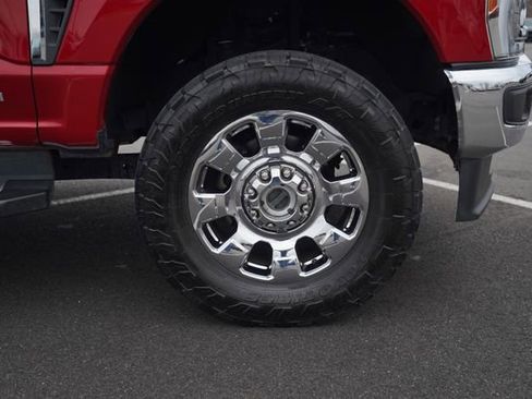 Used 2023 Ford F250 Lariat w/ Chrome Package image 43