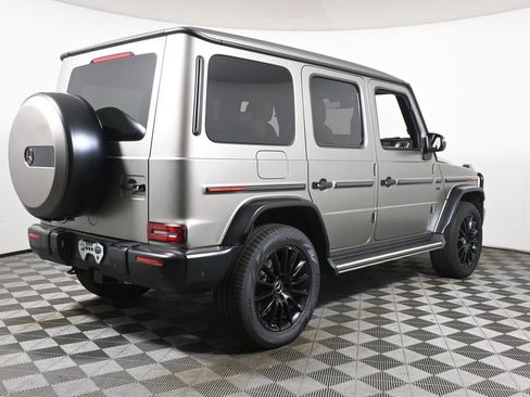 Used 2022 Mercedes-Benz G 550 image 7