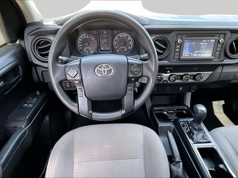 Used 2019 Toyota Tacoma SR AWD/4WD image 6