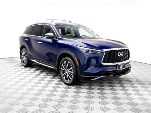 Used 2023 INFINITI QX60 Sensory w/ Vision Package AWD/4WD image 9