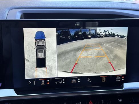 Used 2024 Chevrolet Silverado 1500 High Country w/ High Country Premium Package image 22