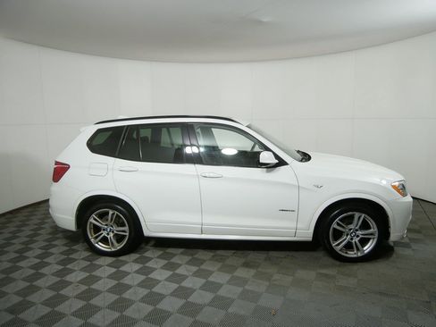 Used 2013 BMW X3 xDrive28i image 2