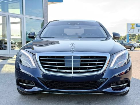 Used 2017 Mercedes-Benz S 550 4MATIC Sedan image 5